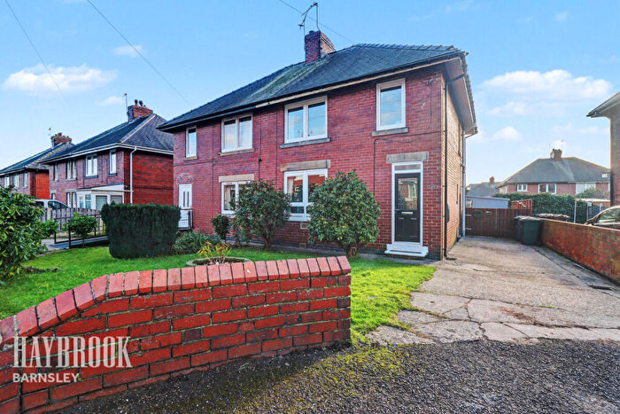 3 Bedroom Semi-Detached House For Sale In Allott Crescent, Jump, S74