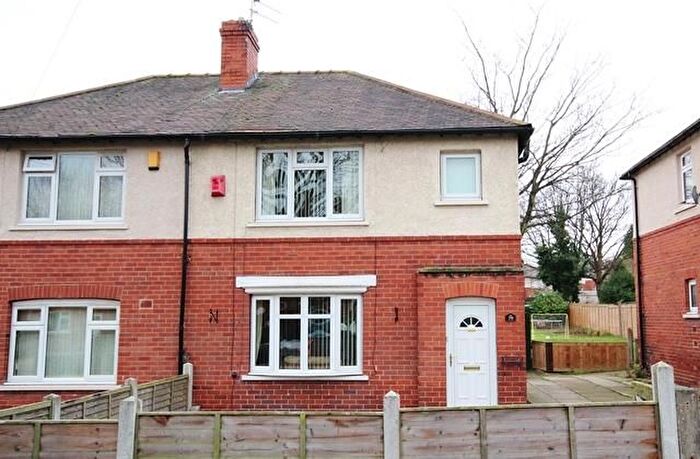 3 Bedroom Semi Detached House To Rent In St Oswalds Road, Wakefield, WF2