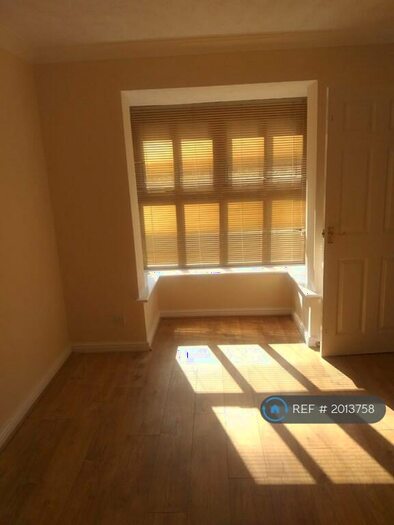 5 Bedroom Detached House To Rent In Bishops Meadow, Sutton Coldfield, B75