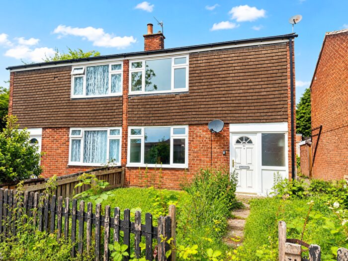 2 Bedroom Semi-Detached House For Sale In Peterway Somercotes, Alfreton, DE55