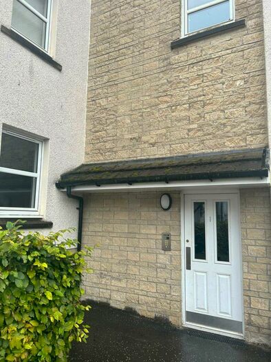2 Bedroom Flat To Rent In Corthie Court, Stoneywood, Denny, Stirlingshire, FK6