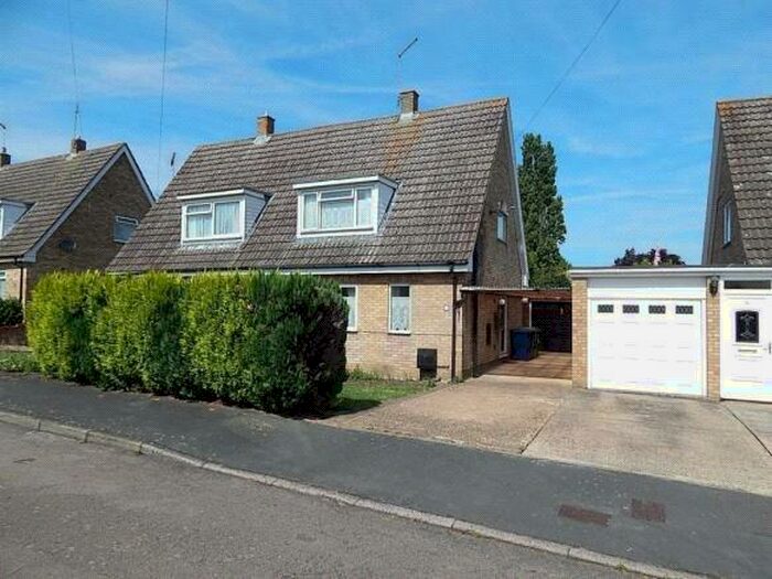 3 Bedroom Semi-Detached House To Rent In Manor Drive, Sawtry, PE28