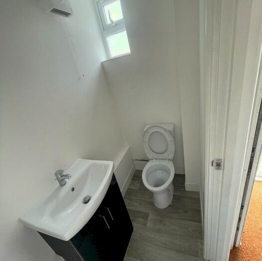 1 Bedroom Flat To Rent In Cowbridge Road East, Cardiff, CF5