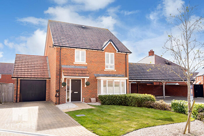 4 Bedroom Detached House For Sale In Rowan Gardens | Ringwood |, BH24