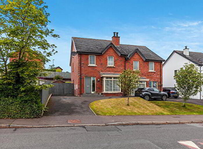 3 Bedroom Semi-Detached House For Sale In Moyra Road, Doagh, BT39