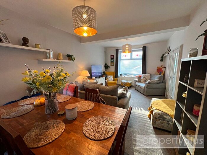 4 Bedroom Terraced House For Sale In Primrose Terrace, Porth, Rhondda Cynon Taff, CF39