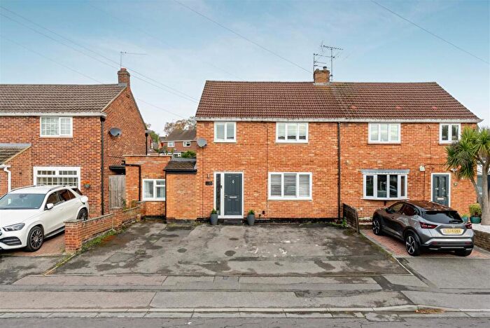 4 Bedroom Semi Detached House For Sale In Fernbank Place, Ascot, SL5