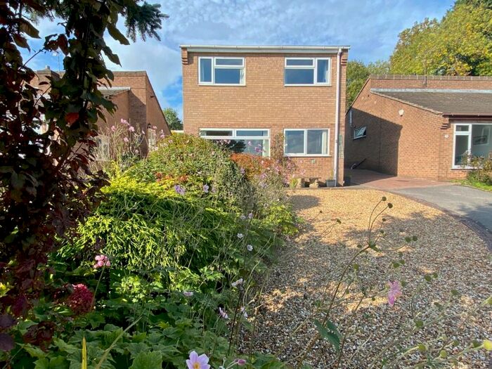 4 Bedroom Detached House To Rent In Springfield Close, Crich, Matlock, DE4