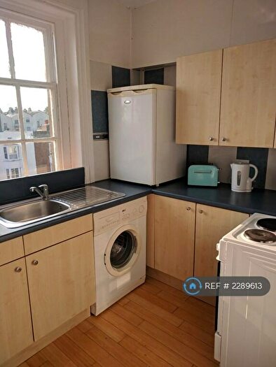 Studio To Rent In Brunswick Place, Brighton, BN3
