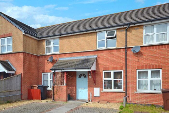 2 Bedroom Property To Rent In Eastern Crescent, Chelmsford, CM1