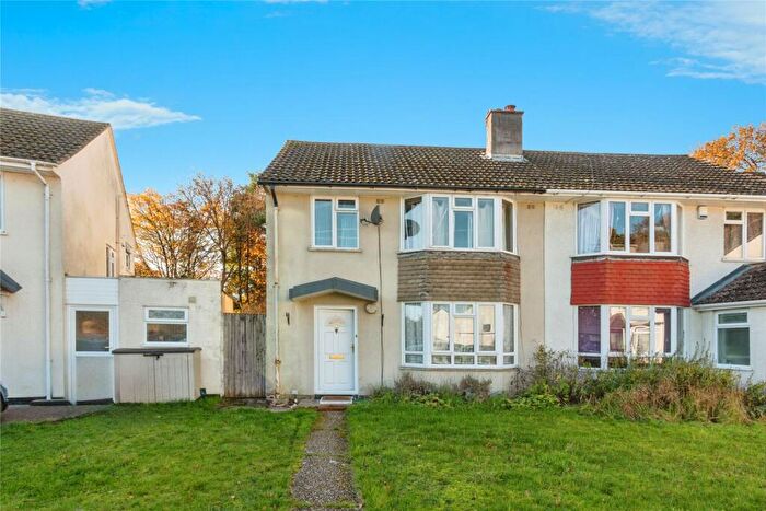 3 Bedroom Semi-Detached House For Sale In Long Grove, Baughurst, Tadley, Hampshire, RG26