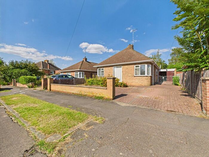 3 Bedroom Detached Bungalow For Sale In Gordon Way, Orton Longueville, PE2