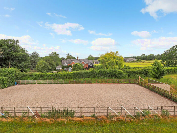 3 Bedroom Semi-Detached House For Sale In Hambledon Lane, Soberton, SO32