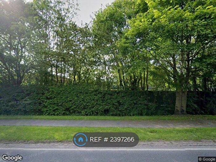 2 Bedroom Flat To Rent In Ascot Road, Holyport, Maidenhead, SL6