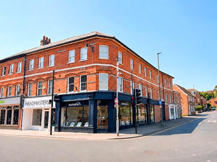 1 Bedroom Apartment To Rent In Bush Place, St George's Yard, Farnham, Surrey, GU9