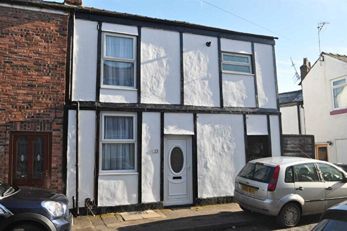 2 Bedroom Terraced House To Rent In Bridge Street, Macclesfield, SK11