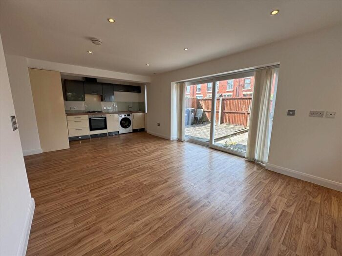 1 Bedroom Flat To Rent In Castle Fold, Penwortham, Preston, PR1