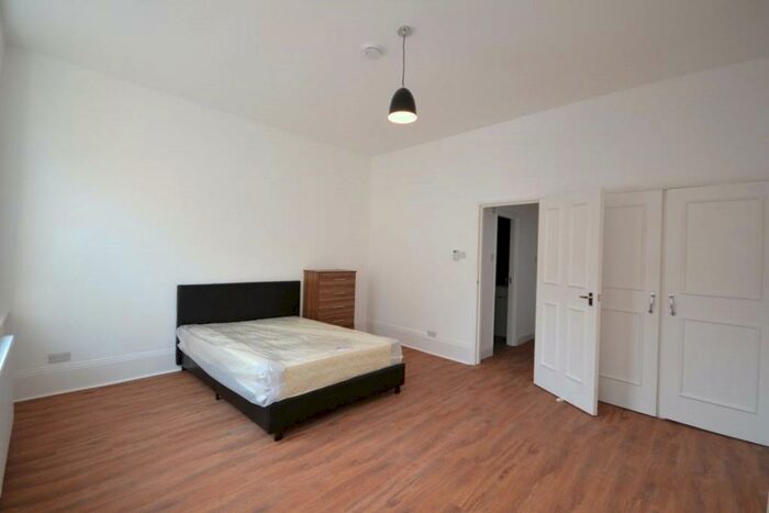 Studio To Rent In Topsfield Parade, Tottenham Lane, London, N8