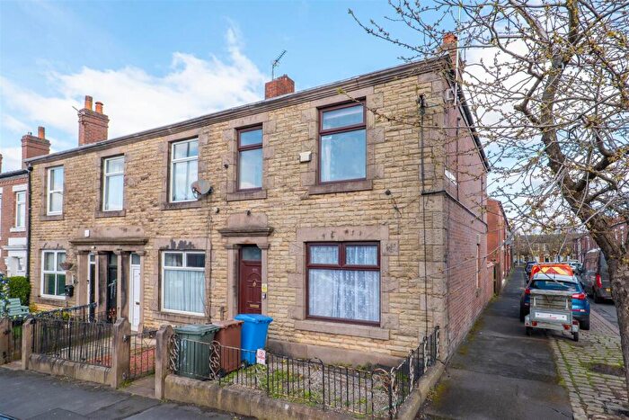 3 Bedroom End Of Terrace House For Sale In Lyons Lane, Chorley, PR6