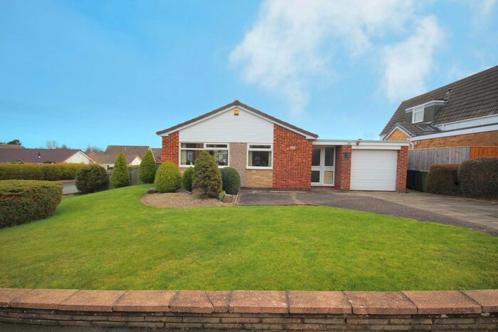 3 Bedroom Bungalow For Sale In Bracken Crescent, Guisborough, North Yorkshire, TS14