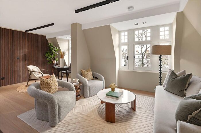 1 Bedroom Flat For Sale In Egerton Gardens, London, SW3