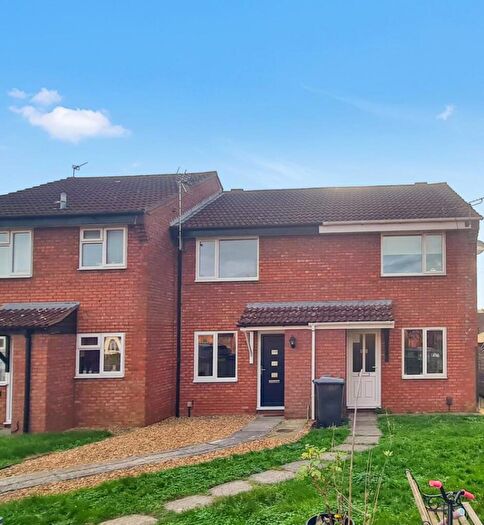 2 Bedroom Terraced House For Sale In Weavers Crofts, Melksham, SN12