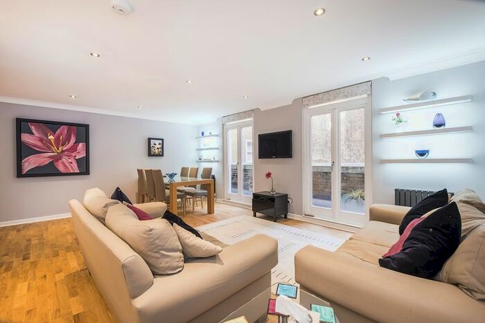 3 Bedroom Flat To Rent In Hide Place, London, SW1P