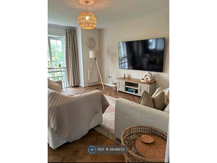 2 Bedroom Flat To Rent In Clydeside Terrace, Renfrew, PA4