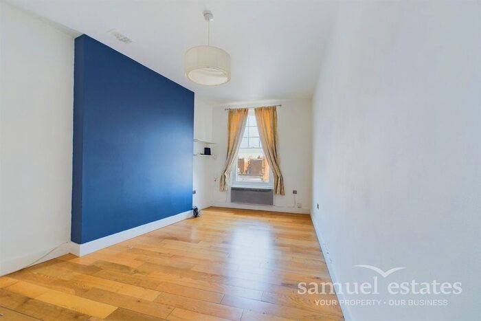 1 Bedroom Flat To Rent In Bank Chambers, London Road, Forest Hill, SE23