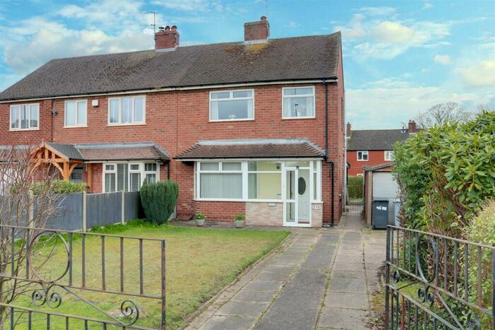3 Bedroom Semi-Detached House For Sale In Congleton Road North, Scholar Green, ST7