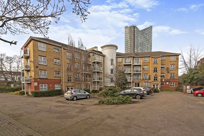 2 Bedroom Flat To Rent In Churchill Court, Albert Road, Ilford, IG1