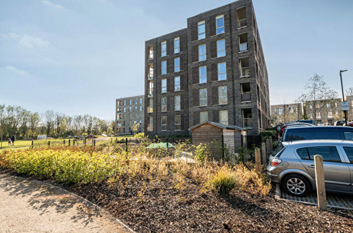 2 Bedroom Apartment For Sale In Daly Close, Littlemore, Oxford, OX4