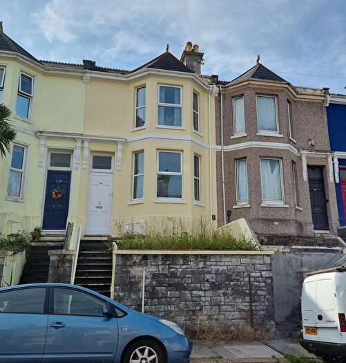 1 Bedroom Flat To Rent In Pasley Street, Stoke, Plymouth, PL2