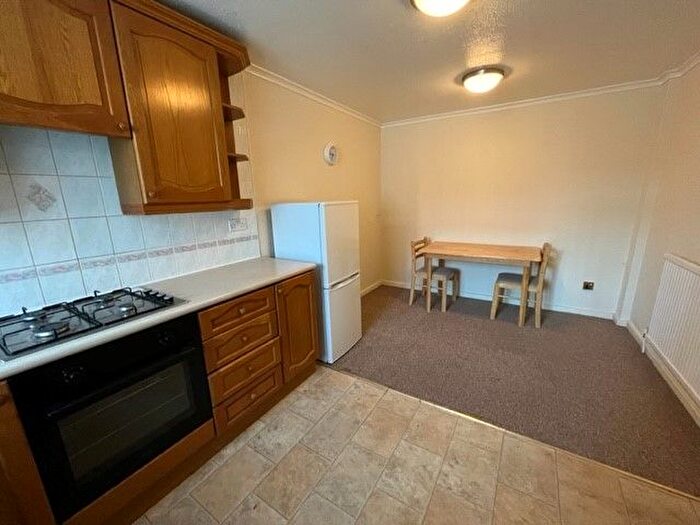 2 Bedroom Property To Rent In Firshill Crescent, Sheffield, S4