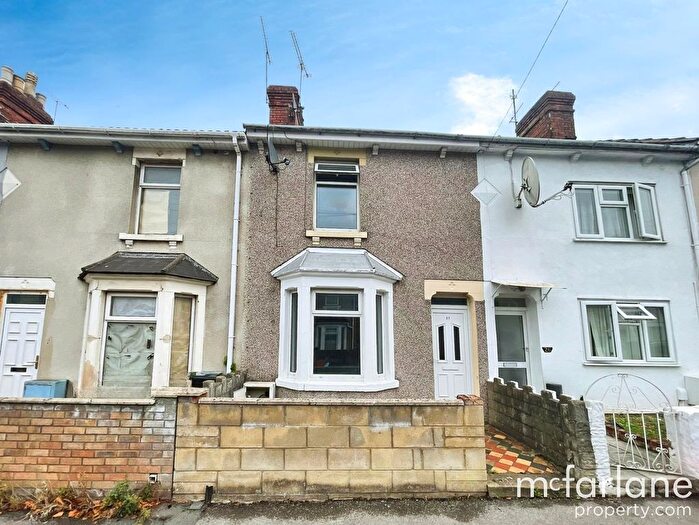 3 Bedroom Terraced House For Sale In Maxwell Street, Swindon, SN1