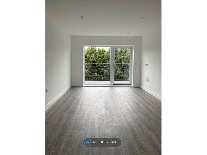 1 Bedroom Flat To Rent In Cottesbrook Heights, London, SE18