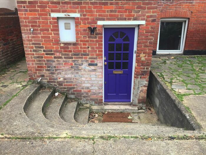 2 Bedroom Property To Rent In Shaftesbury Road, Southsea, PO5