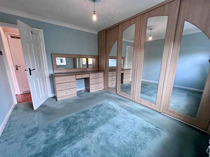 2 Bedroom Detached Bungalow For Sale In Wilton Court, Greenfields, Newton Aycliffe, DL5