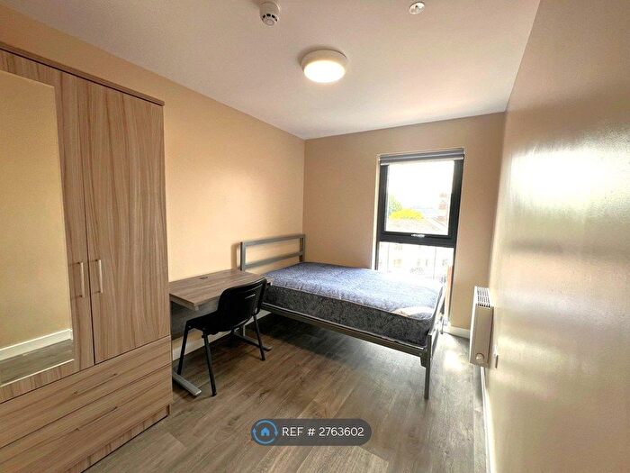 6 Bedroom Flat To Rent In Hepburn Road, Bristol, BS2