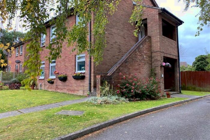 Studio To Rent In Old Hatch Warren, Basingstoke, RG22