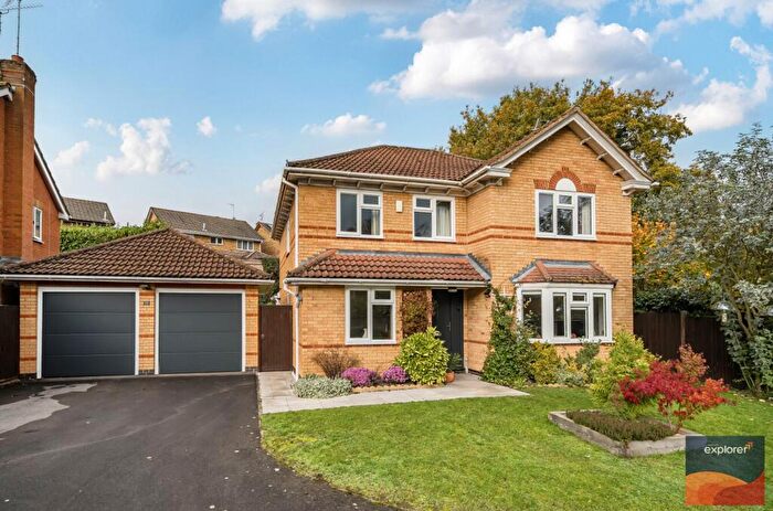 4 Bedroom Detached House For Sale In Vicarage Wood Way, Tilehurst, RG31