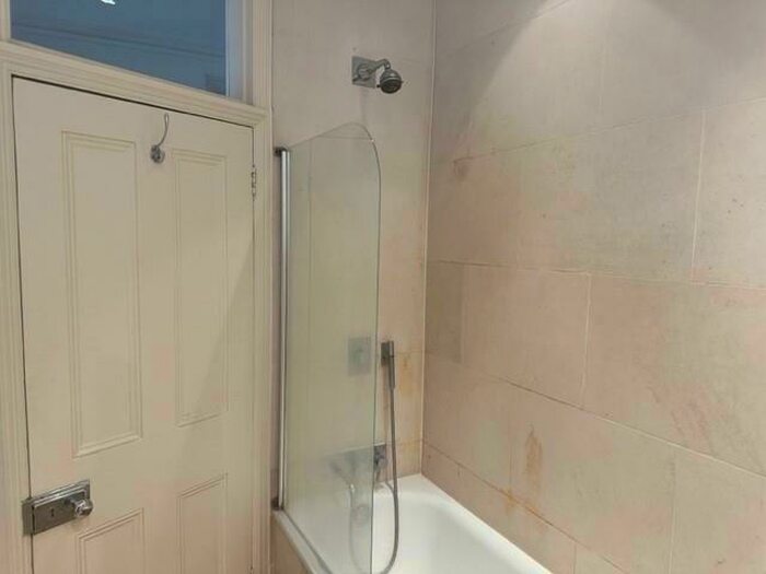 2 Bedroom Flat To Rent In Albert Palace Mansions, Lurline Gardens, London, SW11