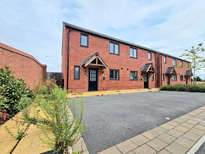 2 Bedroom Semi-Detached House For Sale In Blunt Rise, Blunsdon, Swindon, SN26