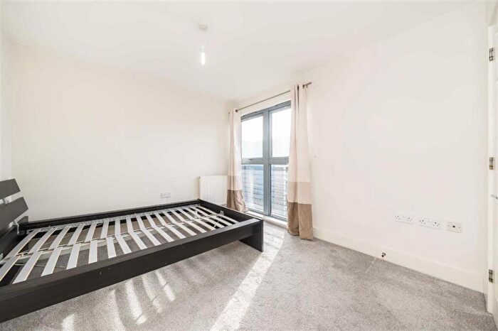 1 Bedroom Flat For Sale In Old Paradise Street, Kennington, SE11