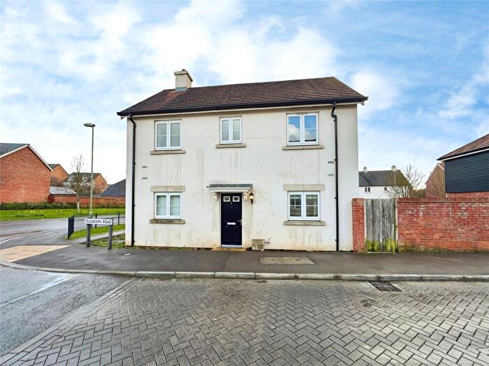 3 Bedroom End Of Terrace House For Sale In Telegraph Road, Andover, Hampshire, SP11