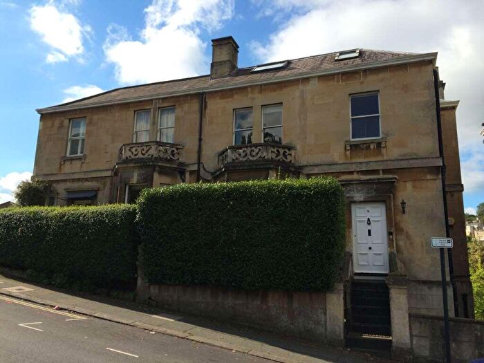 6 Bedroom Town House To Rent In Widcombe Hill, Bath, BA2