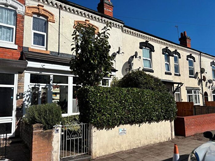 3 Bedroom Terraced House For Sale In Alexander Road, Birmingham, B27