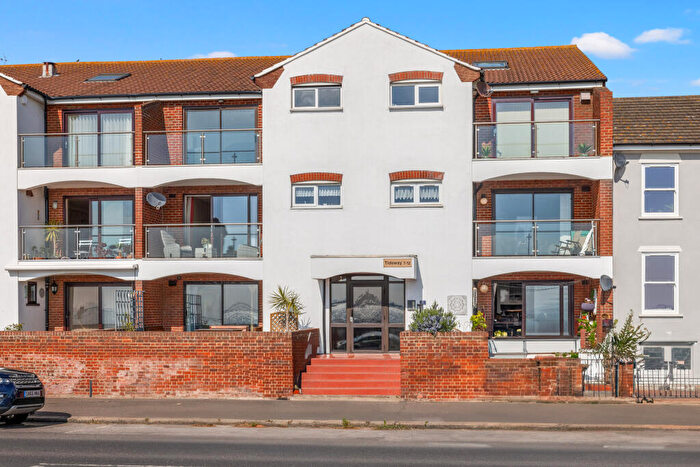 2 Bedroom Apartment For Sale In Eastern Esplanade, Southend On Sea, Southend On Sea, SS1