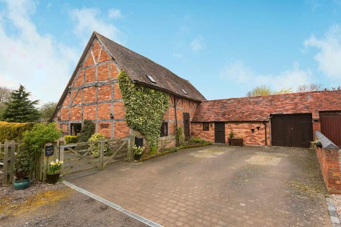 5 Bedroom Barn Conversion For Sale In Fen End Road, Kenilworth, Warwickshire, CV8