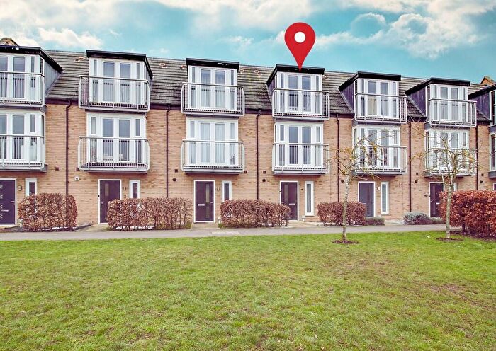 3 Bedroom Town House To Rent In Gatekeeper Walk, Little Paxton, PE19